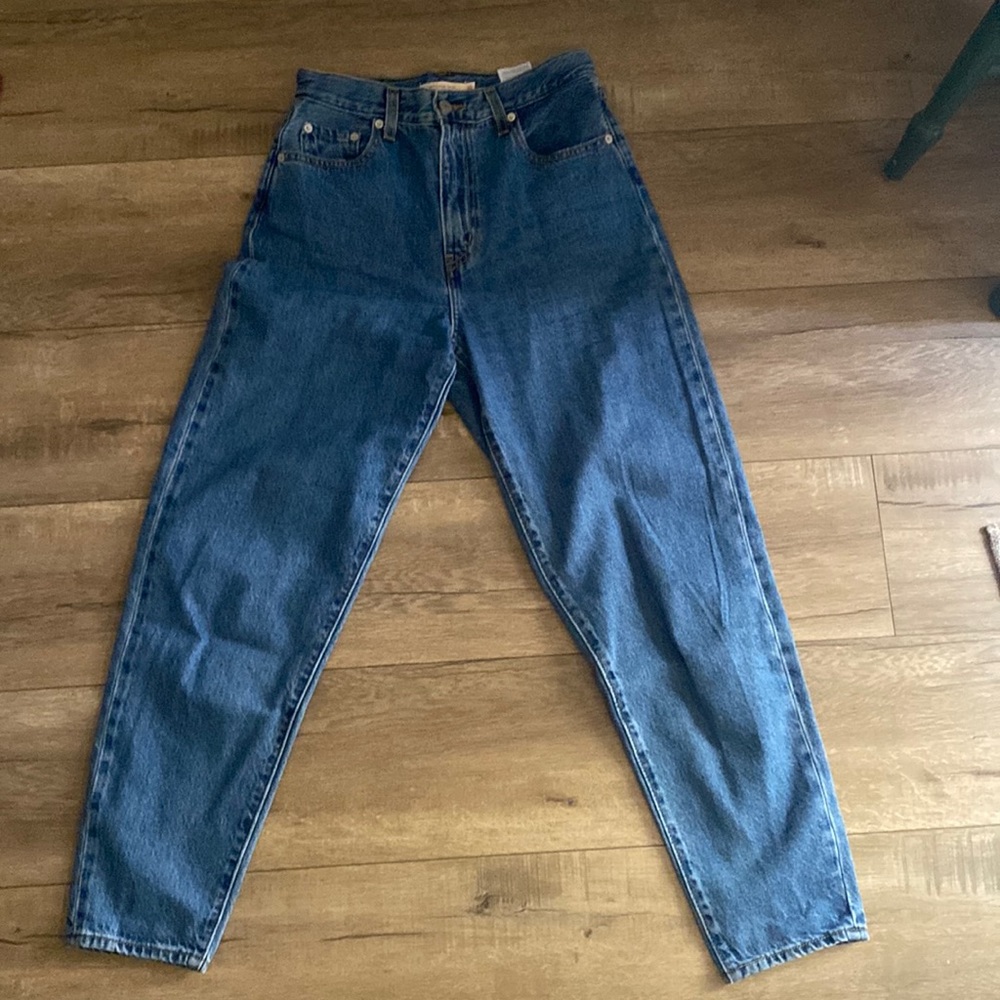 Levi’s High Loose Taper Jeans